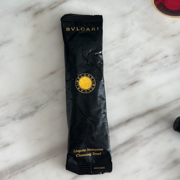 BVLGARI women Toiletries Bag - Emirates First Class  -unopened unused - Picture 10 of 13